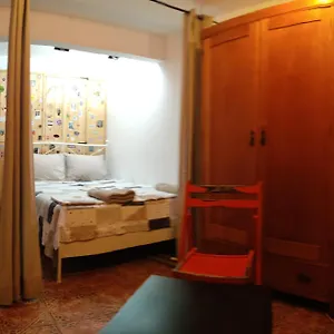 Interhost Guest And Guest house